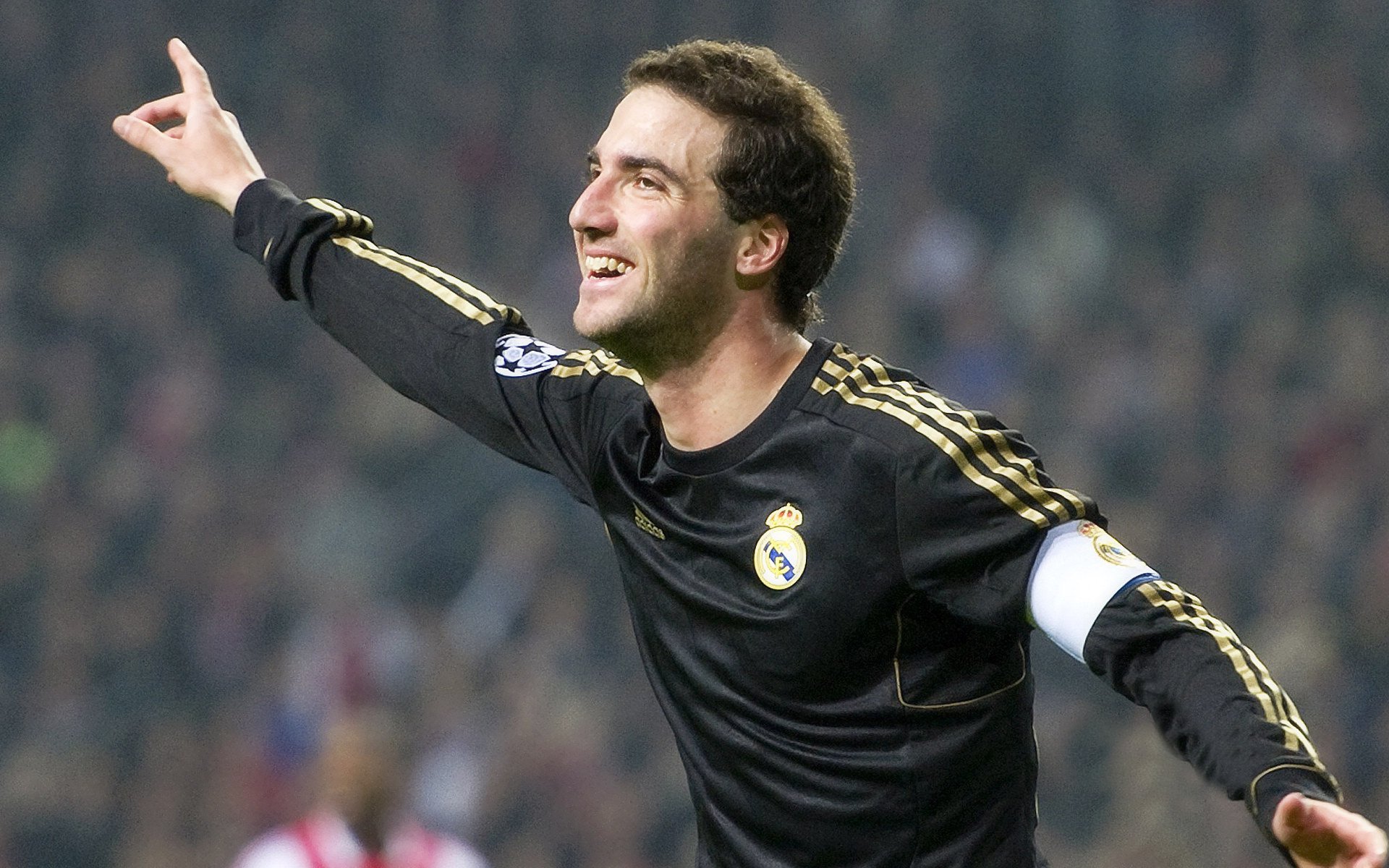 奇才改打联防成功限制对手空切，奇才防守