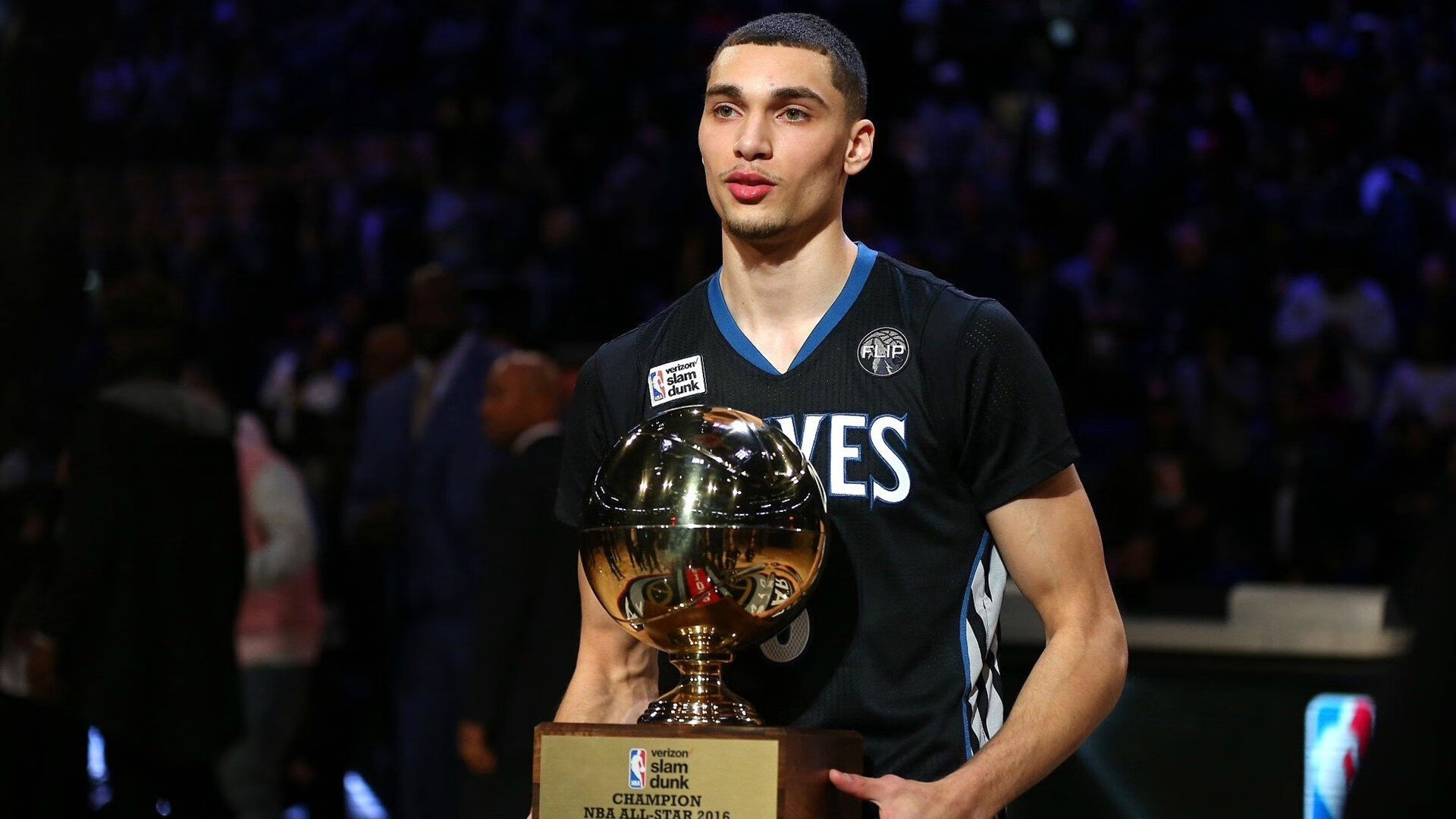 张伟丽与国外训练团队深化合作关系，张伟丽 训练